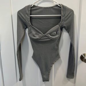 Ribbed Long-Sleeve Bodysuit - Gray